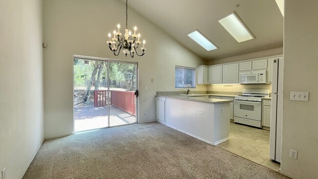 Building Photo - Beautiful 3 Bedroom SLO Home Near Cal Poly