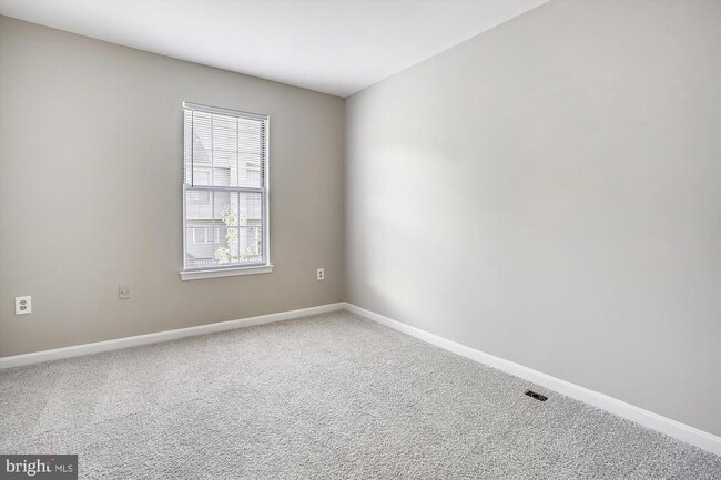 Building Photo - 14705 Flower Hill Dr