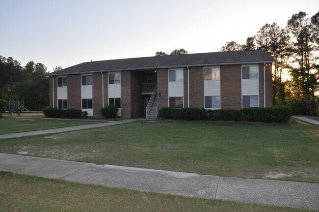 Building Photo - 525 Alcott Dr