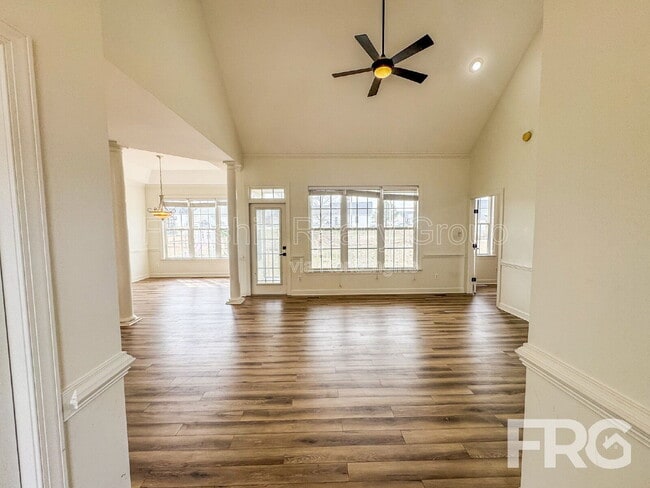 Building Photo - 115 Remount Rd