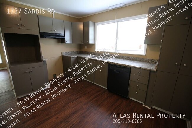 Building Photo - 1737 Sardis Rd