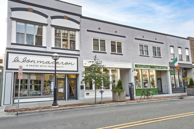 Building Photo - 213 S 4th Ave