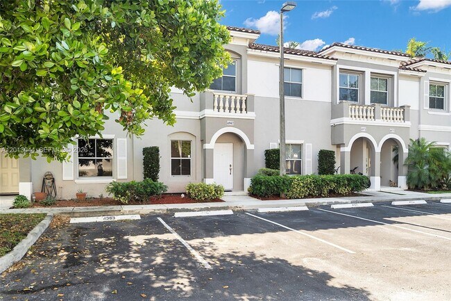 Building Photo - 4967 SW 140th Terrace