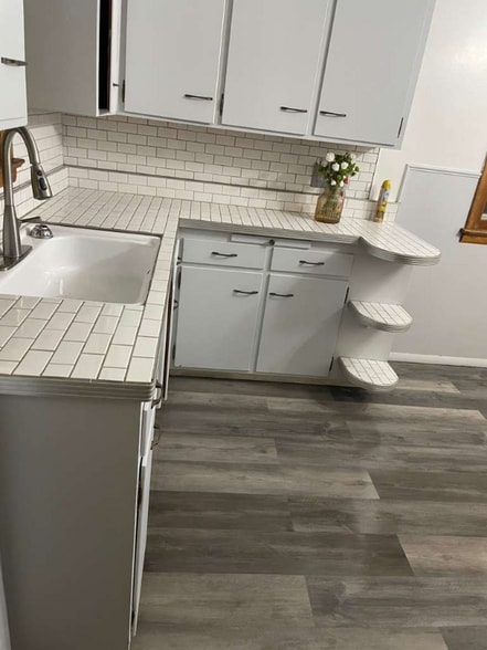 Building Photo - 21650 Fuller Ave