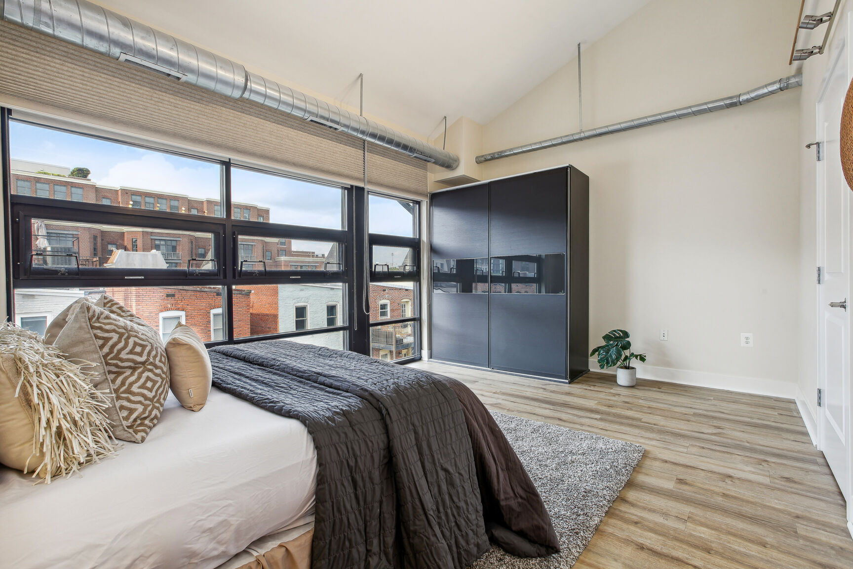 Building Photo - 2125 14th St NW