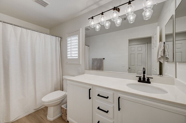 Building Photo - Beautiful Two Story Home Ready for Immediate Move-In