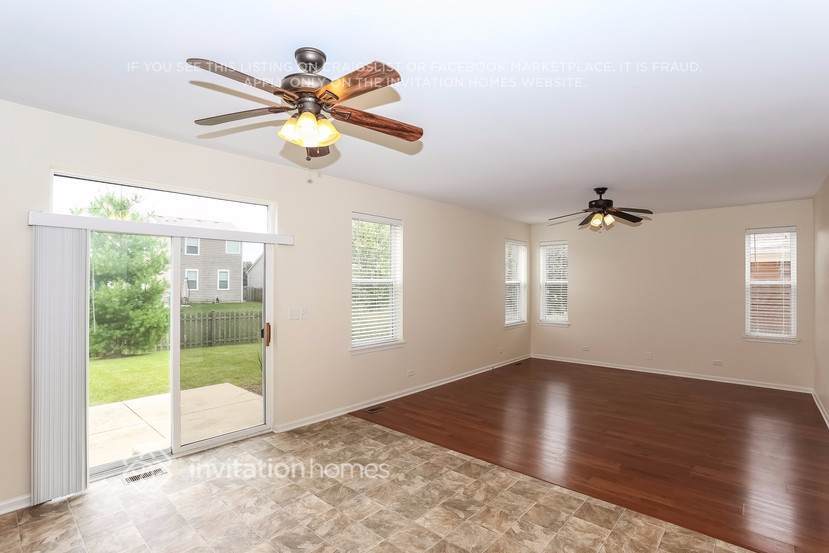 Building Photo - 3031 Chalkstone Ave