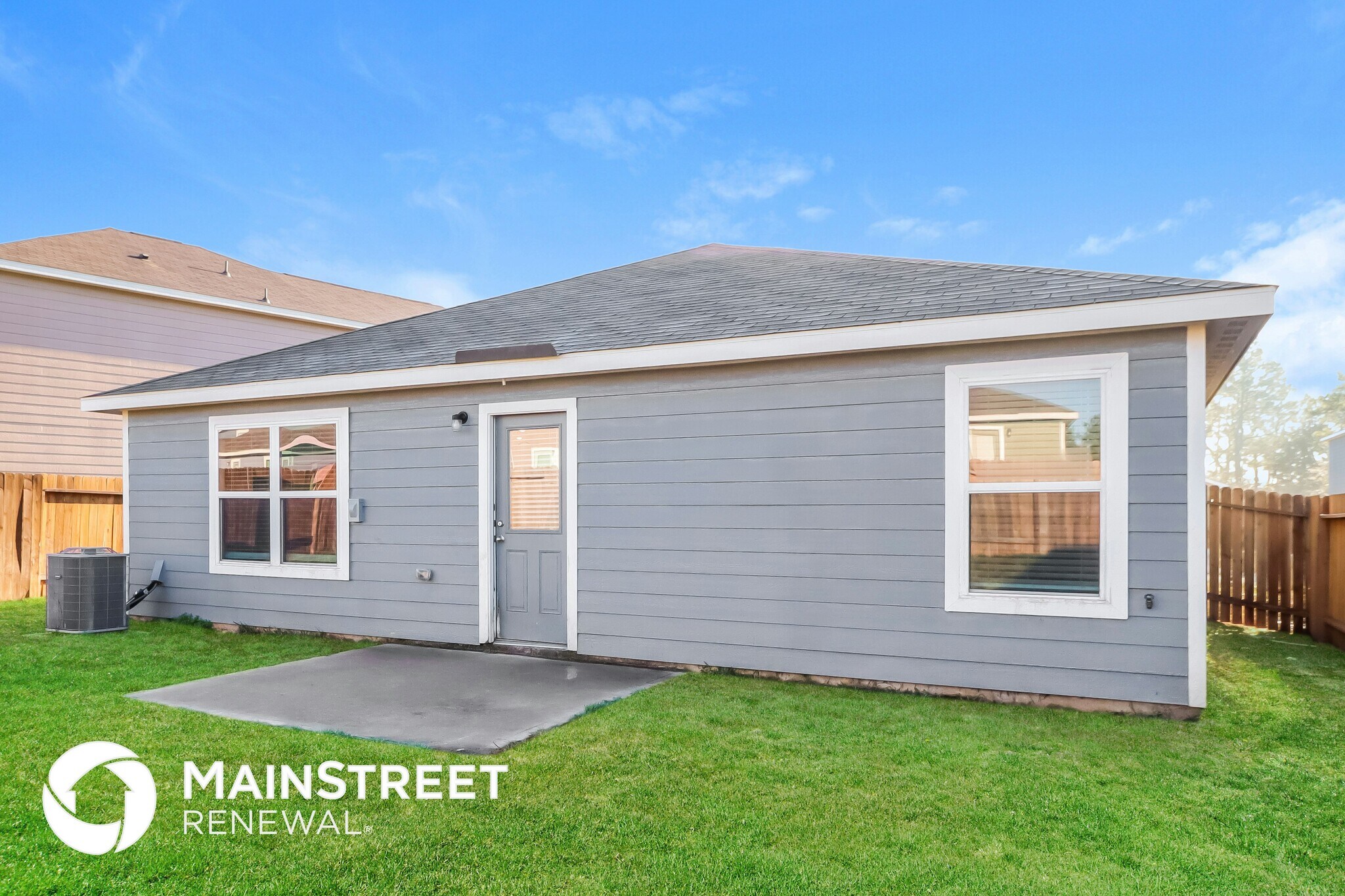 Building Photo - 23014 Bellini Dr