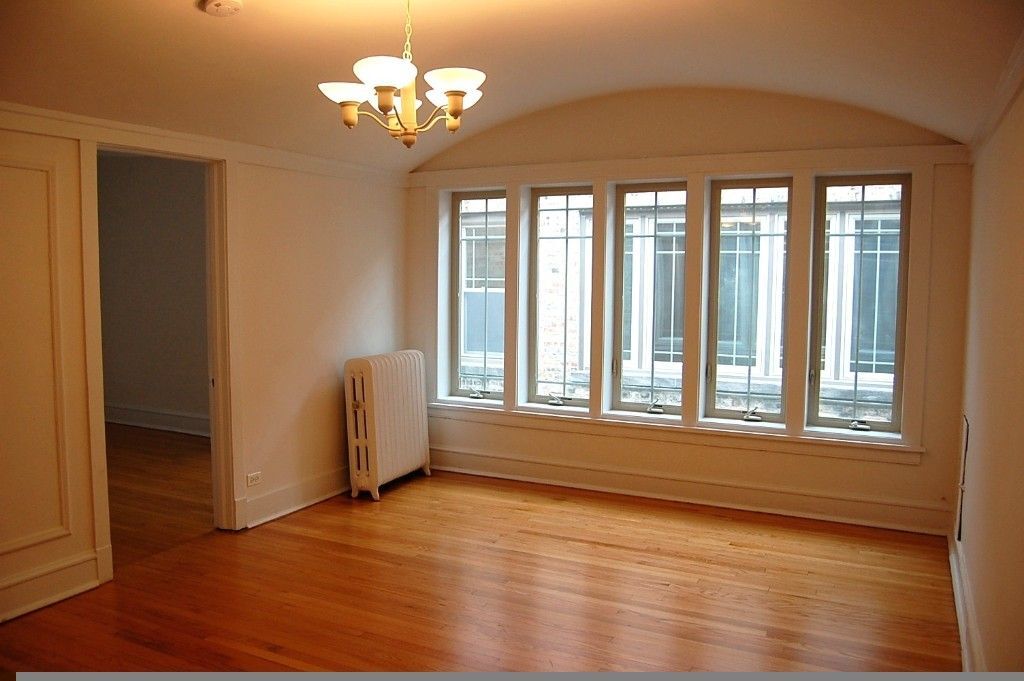 Building Photo - 1700 W Touhy Ave