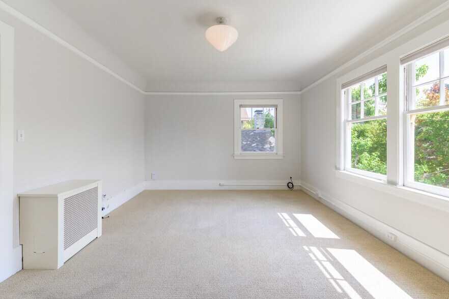 Living Room - 346 63rd St