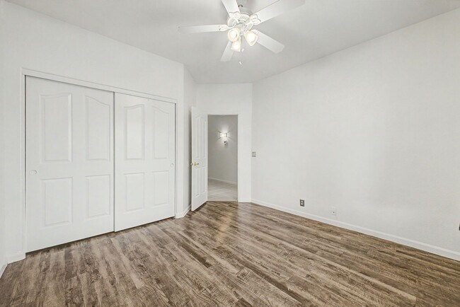Building Photo - Beautiful Sonoran Heights 4 bed Home, 3 car garage, and Pool