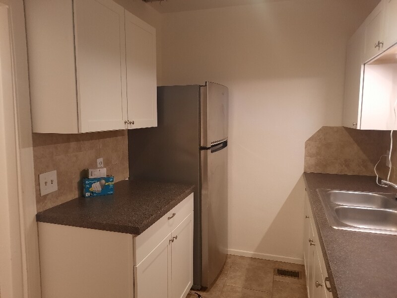 Building Photo - 512 Phoenix Ave