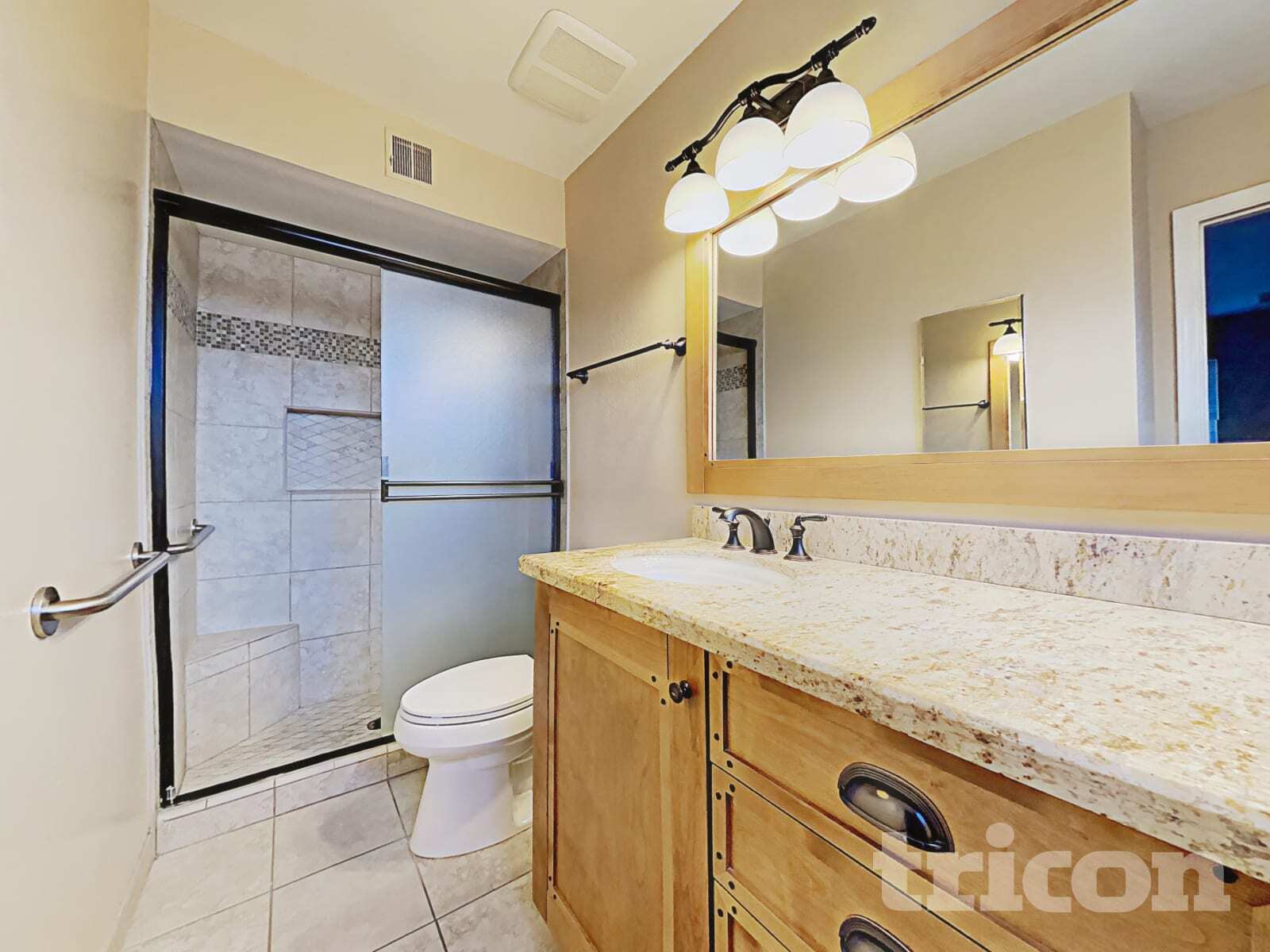 Building Photo - 4140 W Pershing Ave