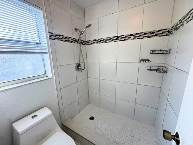 Building Photo - 4501 Treehouse Ln