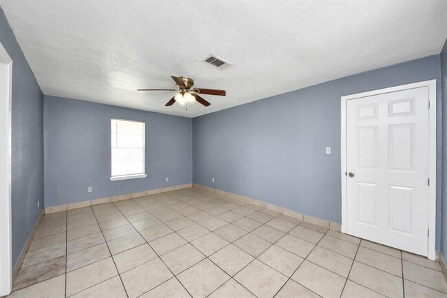 Building Photo - 13710 Brownsville St
