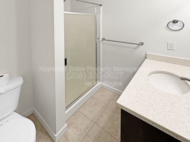 Building Photo - 8721 W Pine Valley Ln