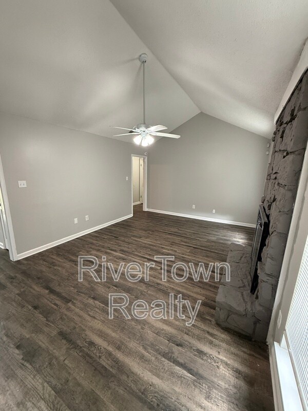 Building Photo - 4625 Crestfield Rd