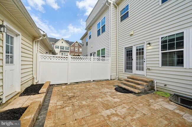 Building Photo - 22448 Bright Sky Dr