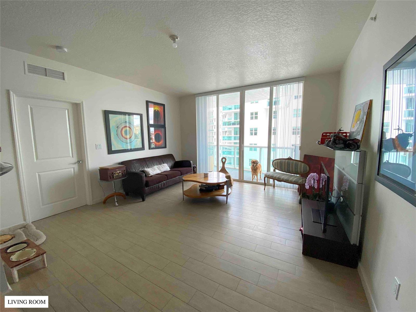 Building Photo - 7900 Harbor Island Dr