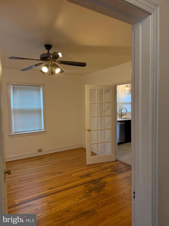 Building Photo - 2211 32nd Pl SE