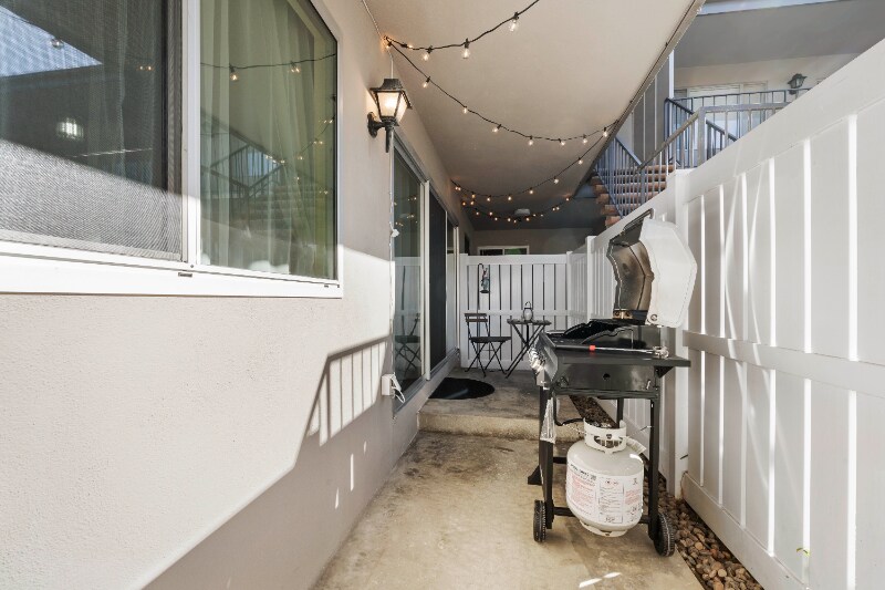 Building Photo - 2940 W Carson St