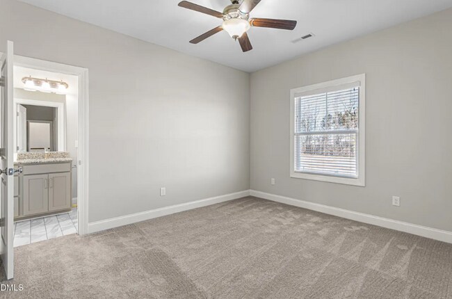 Building Photo - Three bedroom, 3.5 bath newly constructed townhome in Burlington