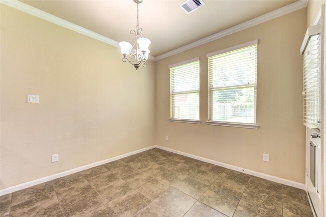 Building Photo - 15727 Whisper Woods Dr