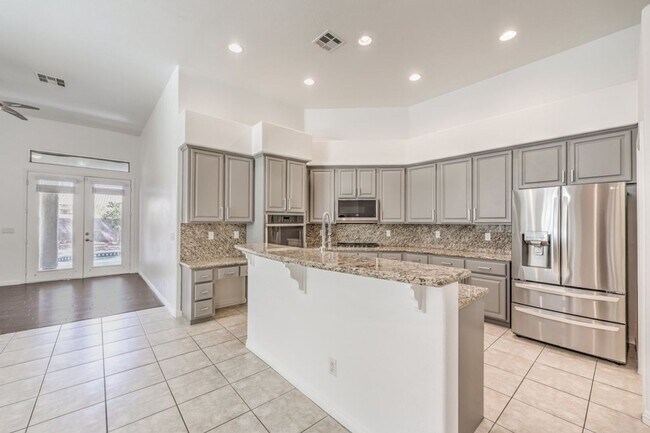 Building Photo - Stylishly Updated Henderson Home | New Stainless Steel Appliances | Heated Pool
