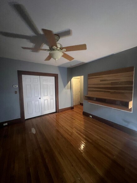 Building Photo - 508 Commerce Dr