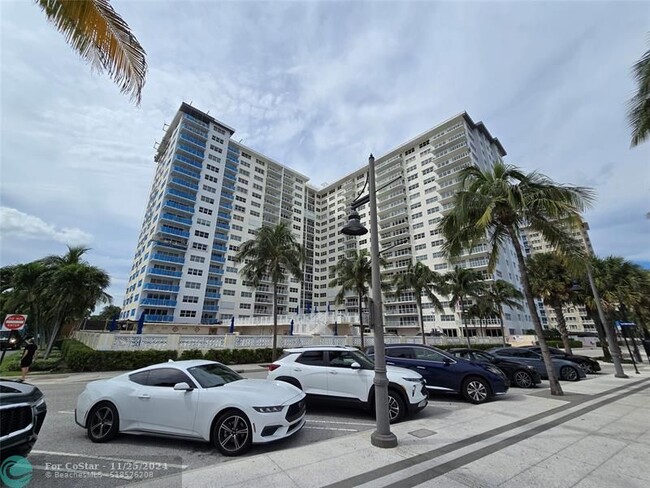 Building Photo - 111 N Pompano Beach Blvd