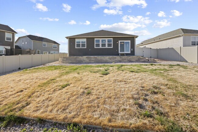 Building Photo - 5255 Big Johnson Dr