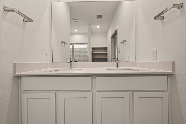 Building Photo - 6903 Green Embers Ln