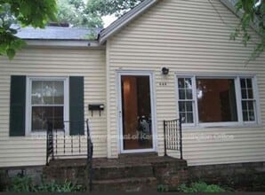 Building Photo - 444 N Broadway