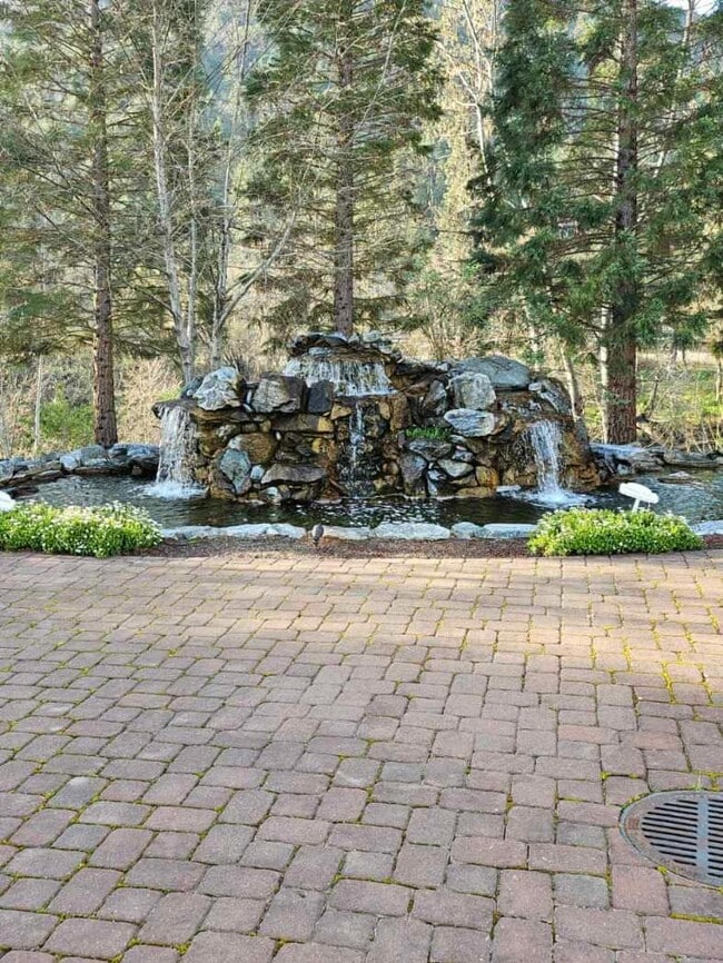 Building Photo - 141 Rivers Edge Ct