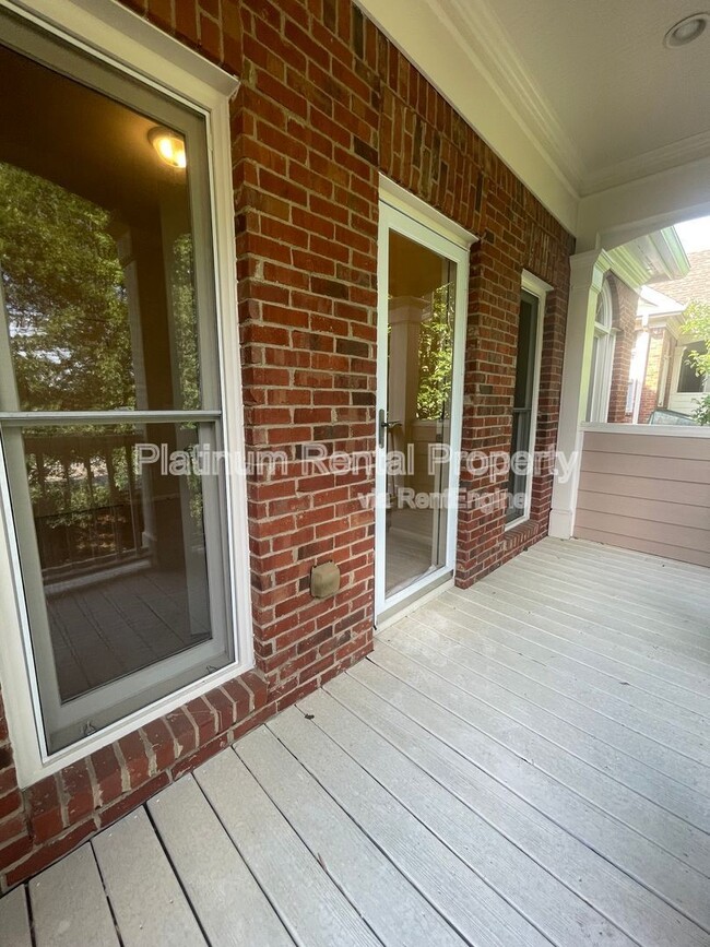 Building Photo - 1460 Wembley Ct NE