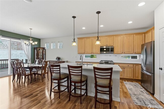 Building Photo - Spacious 2Br in Trilogy at Redmond Ridge 55+ Community