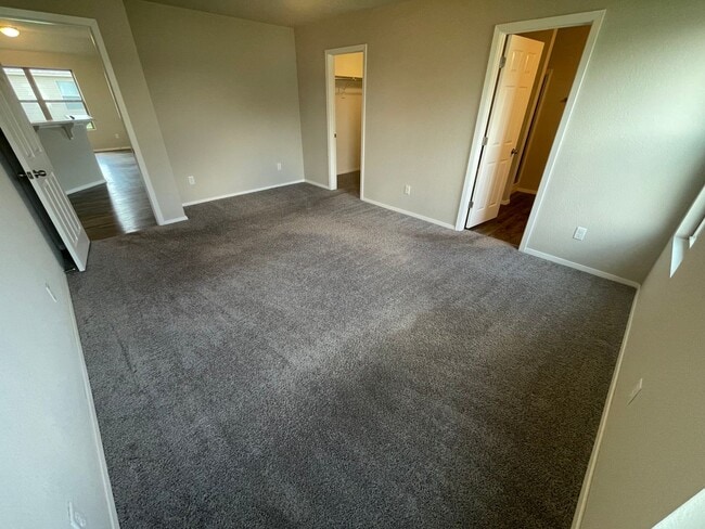Building Photo - 3 bedroom 2 bath home for rent in Elkins