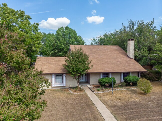 Building Photo - 25 Grant Cir