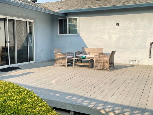 Building Photo - 34199 Cromwell Pl