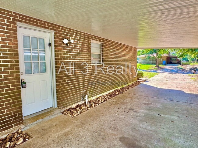 Building Photo - 176 Scenic Dr