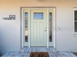 Building Photo - 1001 Chinaberry Rd