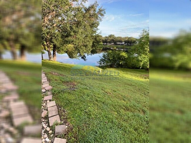 Building Photo - 8131 Vineland Oaks Blvd