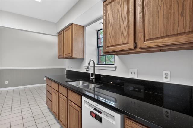 Building Photo - 5301 Tartan Cir
