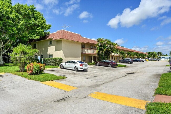 Building Photo - 9210 SW 3rd St