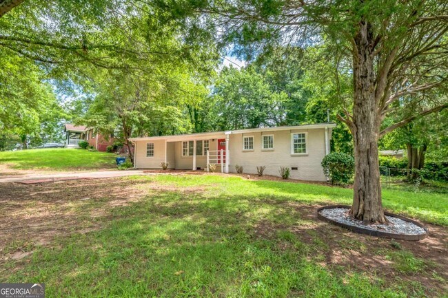 Building Photo - 16 Bromack Dr SE