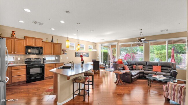 Building Photo - 12975 W Yellow Bird Ln