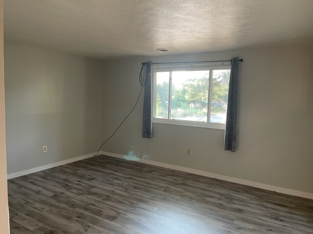 Building Photo - 1502 Radford Rd