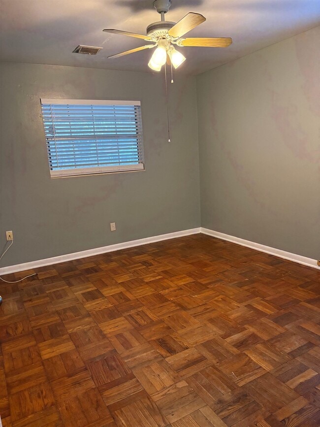 Building Photo - 629 Stiles Ave