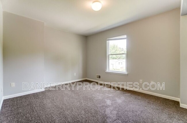 Building Photo - 3716 Turret Green Dr