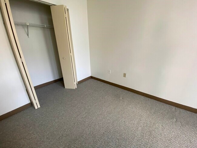 Building Photo - 30 Hanover St